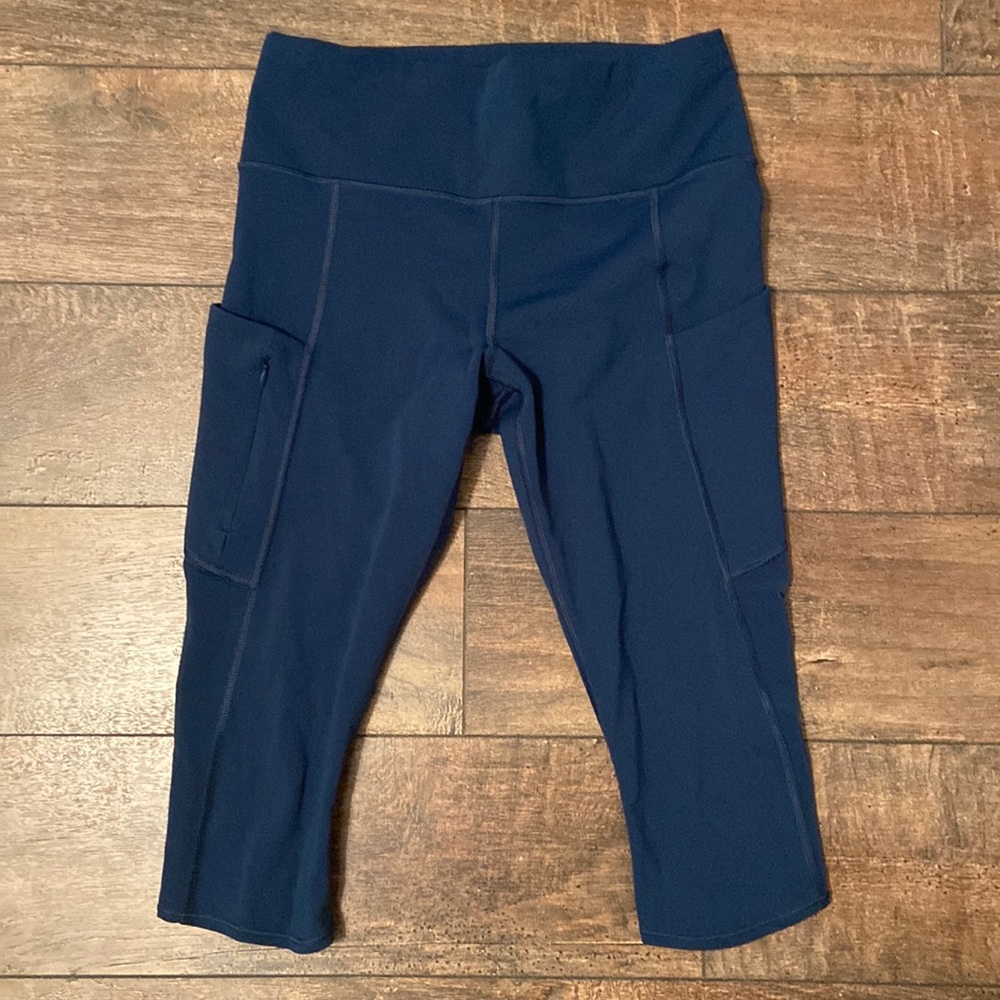 Athleta workout crop leggings